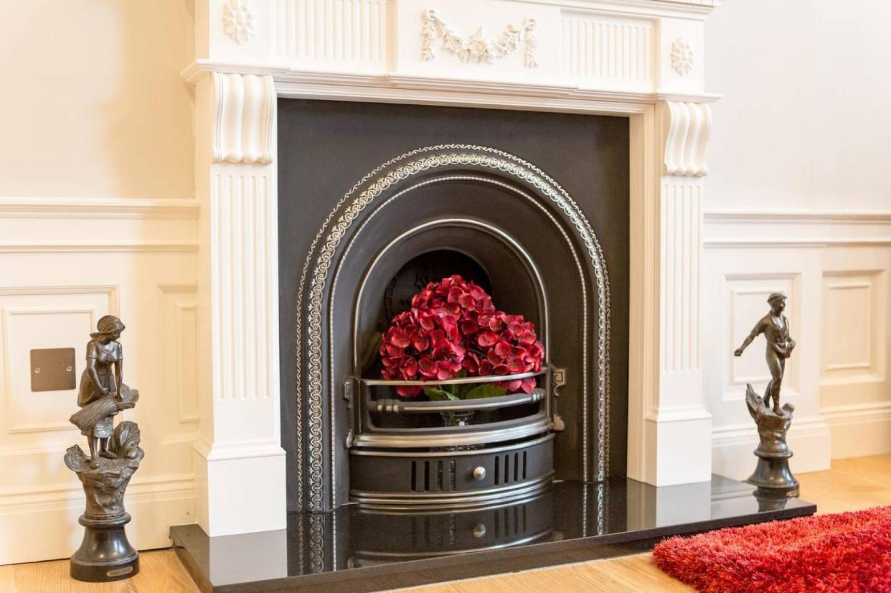 Joivy Exquisite Flat In The City Centre Edinburgh Bagian luar foto