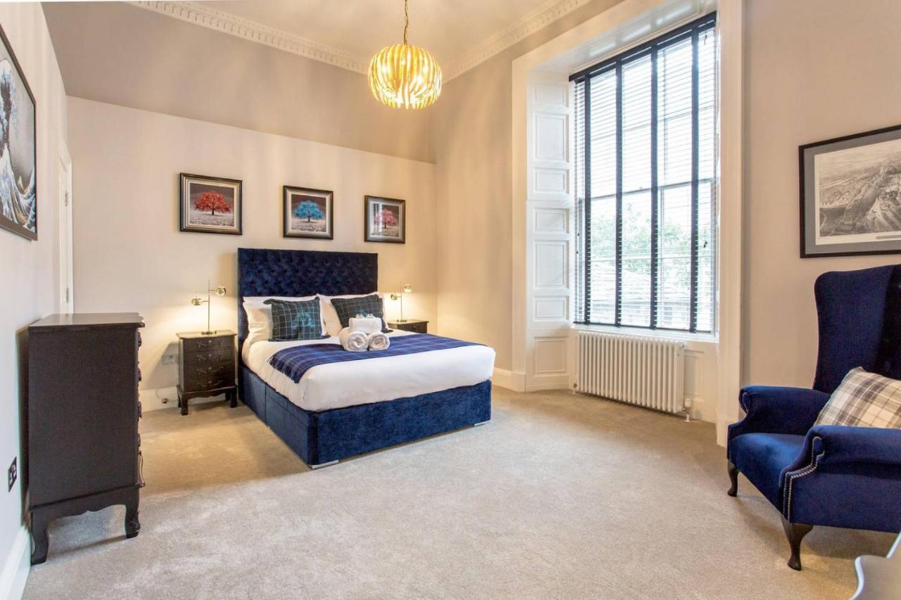 Joivy Exquisite Flat In The City Centre Edinburgh Bagian luar foto